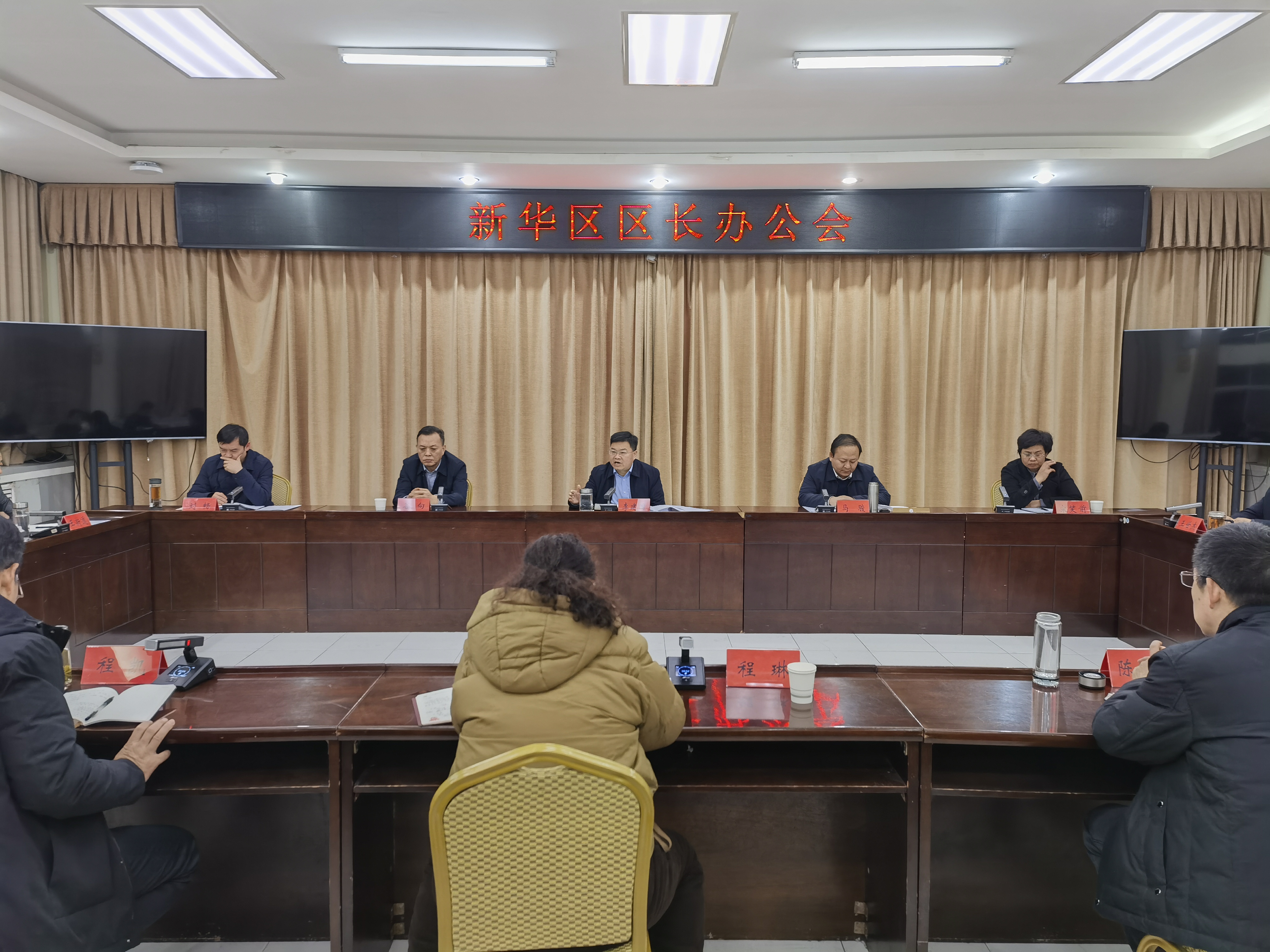 d7d1bb3e276440db7543b3acef375f8.jpg